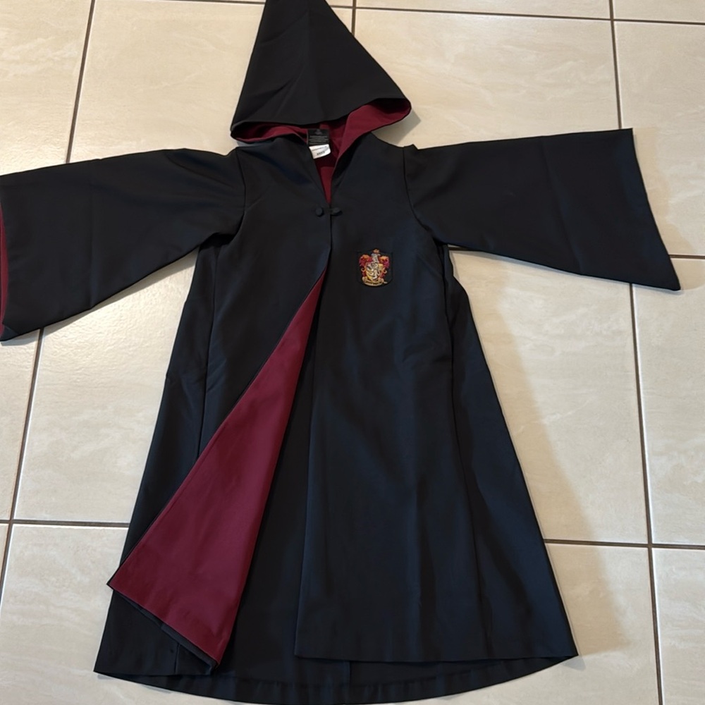 Harry Potter Gryffindor House Robe – Universal Studios Official – Size XXXS
